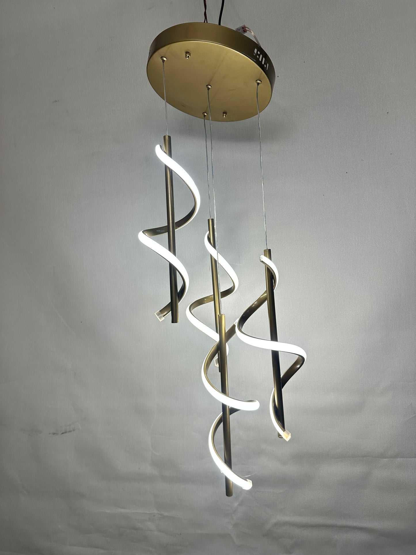 Salon LED Avize – Modern Salon Aydınlatması